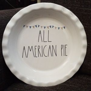Rae Dunn pie dish